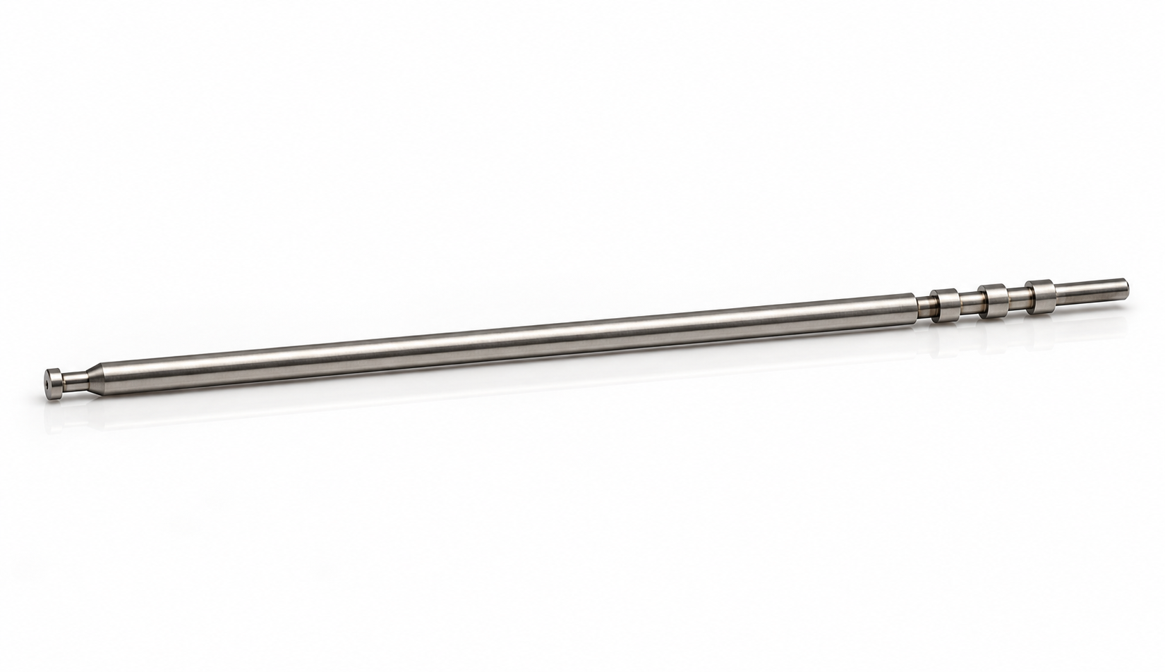 Tige de clapet usinée en inox avec différents profils et épaulements.